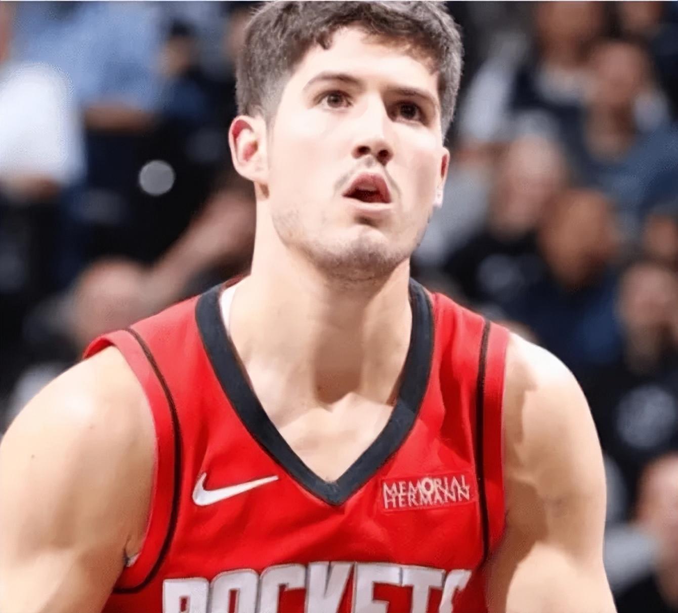 开云官网-谢泼德真打出来了！防守蜕变能串联全队，还能进关键三分！