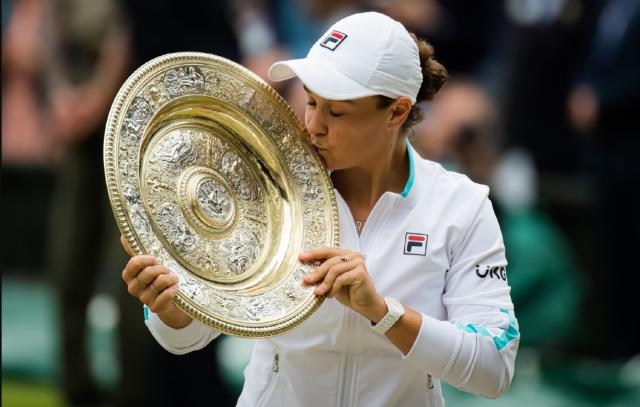 开云-巴蒂克服心魔首夺温网 用第二冠为世界第一正名